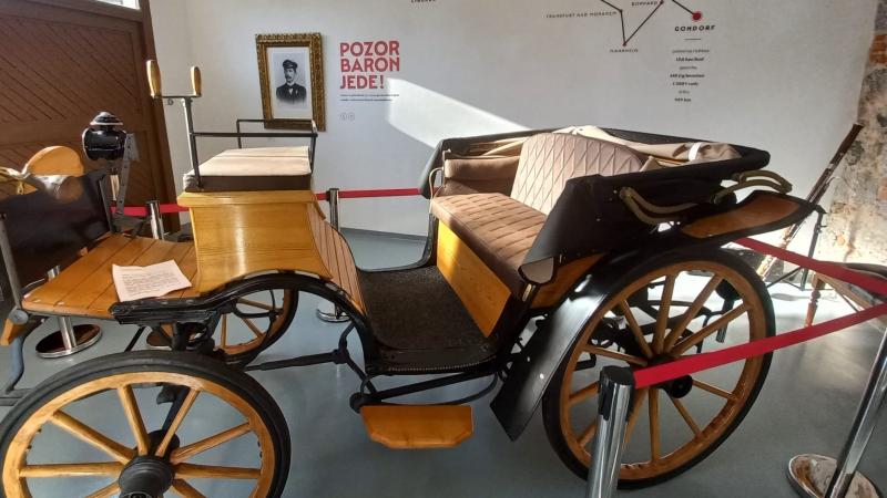 První dálková cesta automobilem před 130 lety začala v Liberci